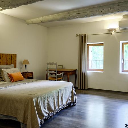 Mas D'Alaure B&B Verquieres Esterno foto