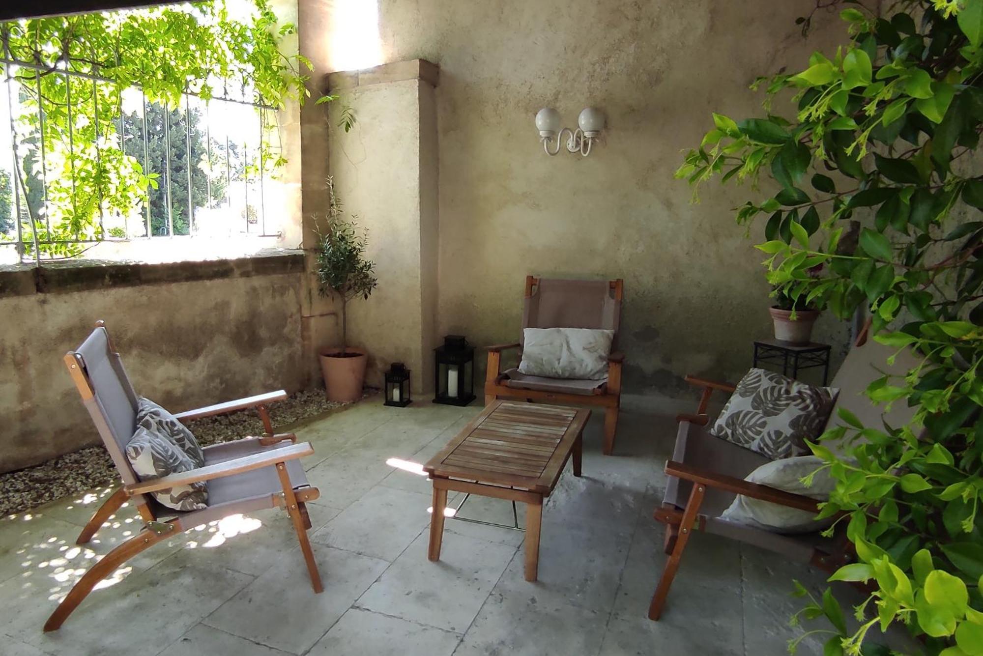 Mas D'Alaure B&B Verquieres Esterno foto