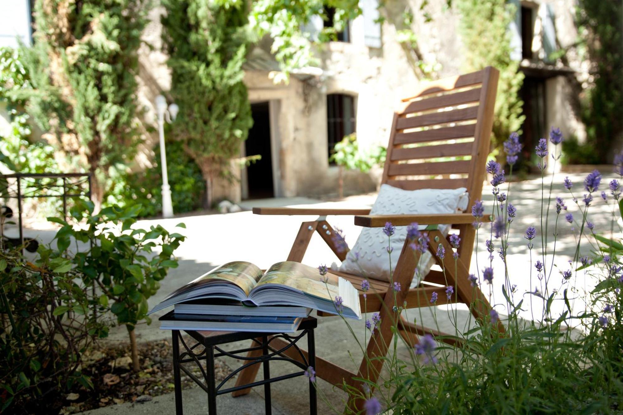 Mas D'Alaure B&B Verquieres Esterno foto