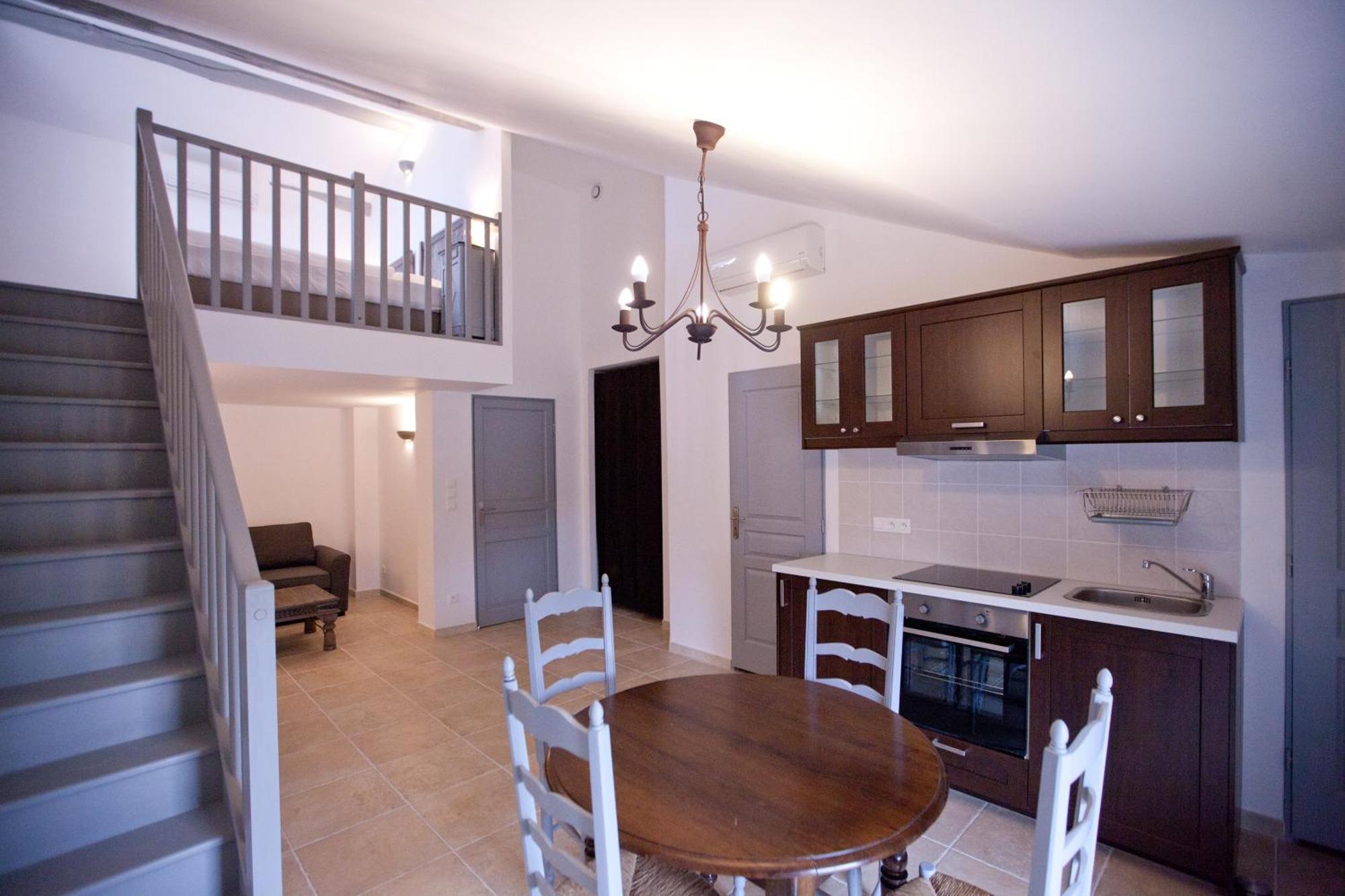 Mas D'Alaure B&B Verquieres Esterno foto