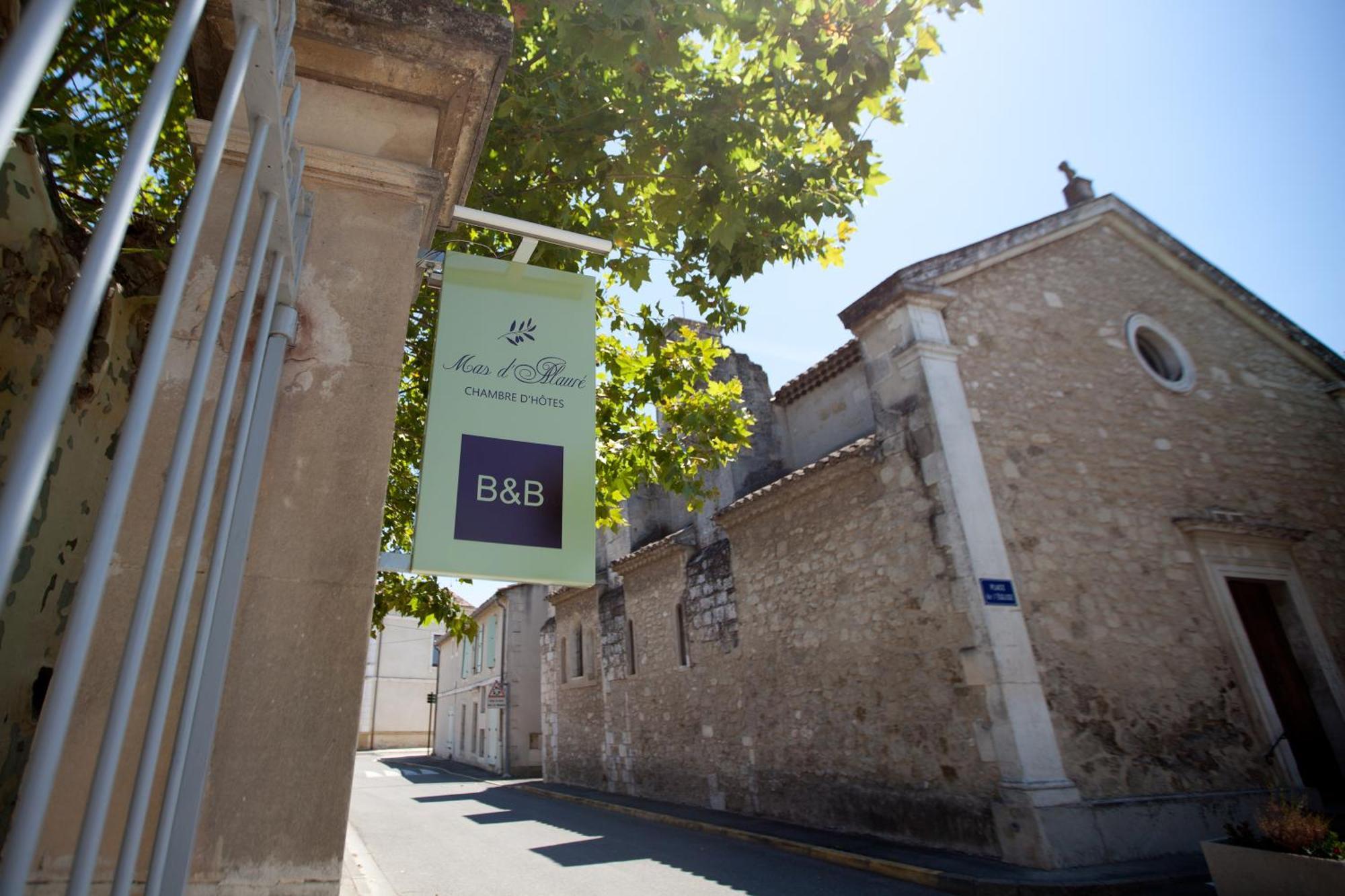 Mas D'Alaure B&B Verquieres Esterno foto